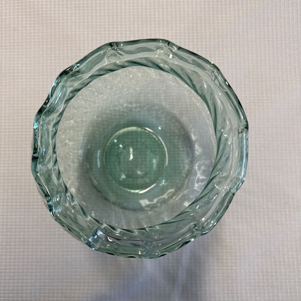 Beautiful Vintage Blue-Green Hand Blown Glass 6.5” Tall - Wide Mouth Vase - Picture 5 of 12